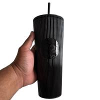 Vaso Starbucks Negro Brillante Estriado con Popote