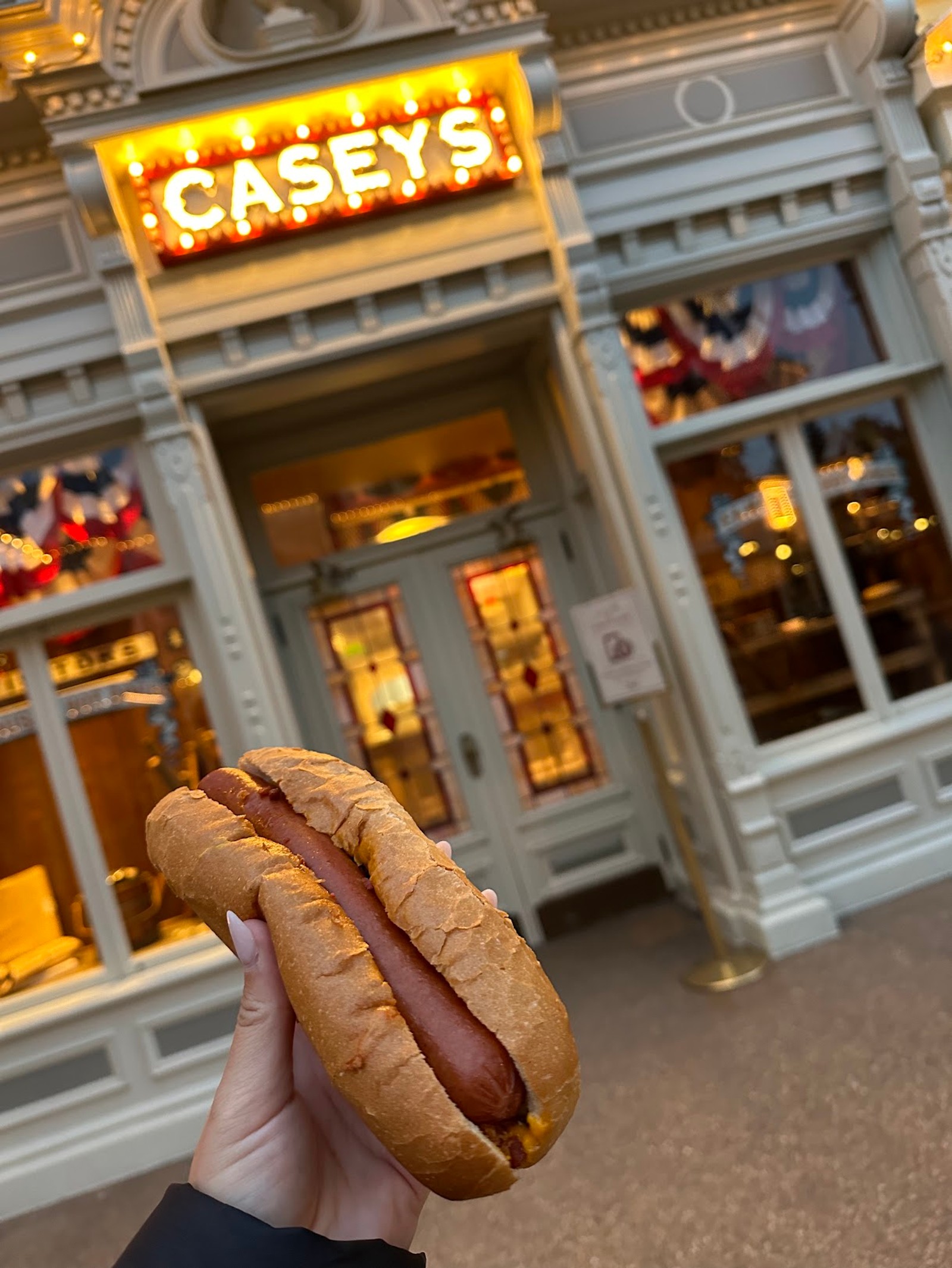 Casey's Hotdog at Disneyland Paris