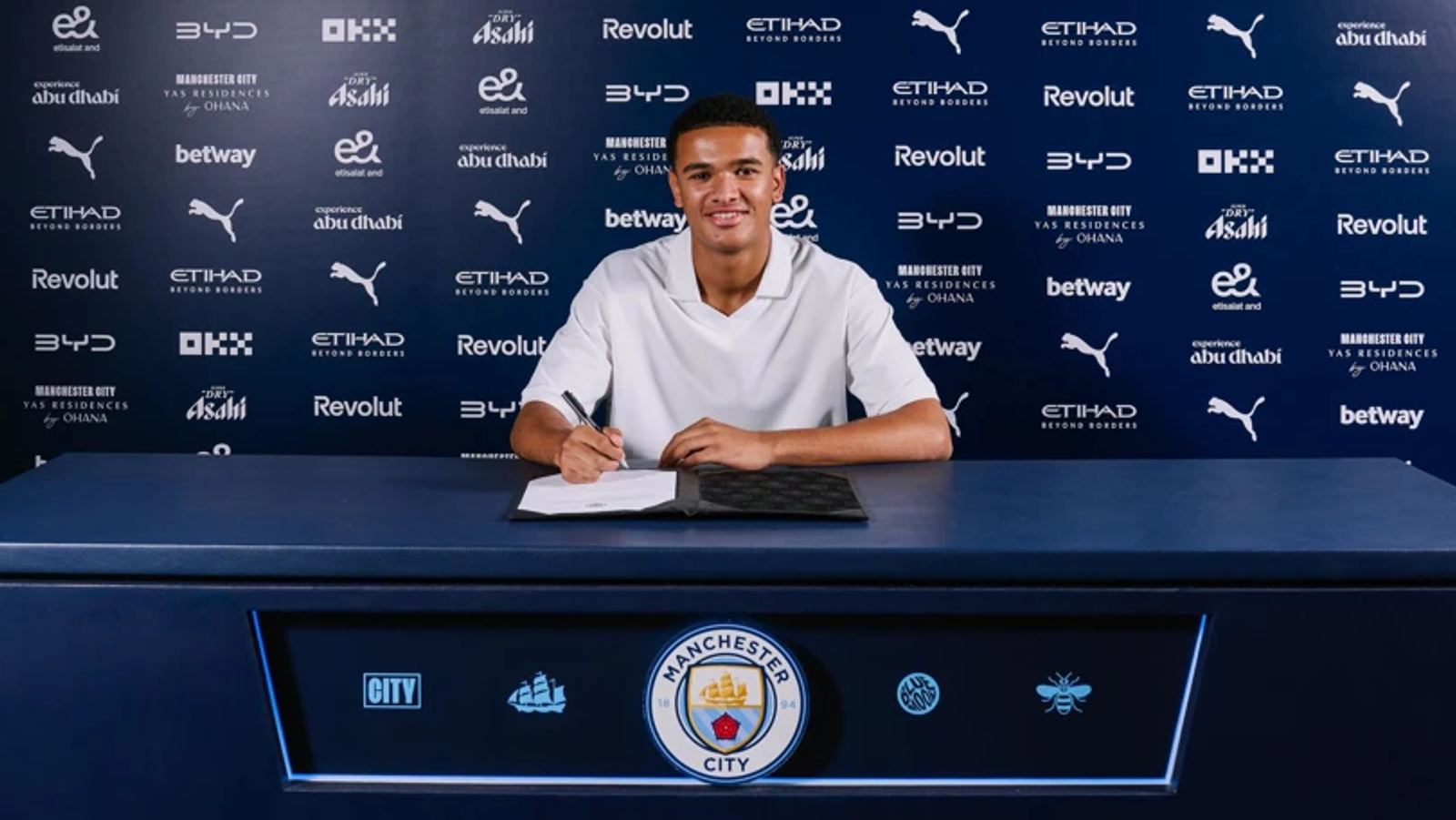 Pierce Charles completes permanent move to Manchester City