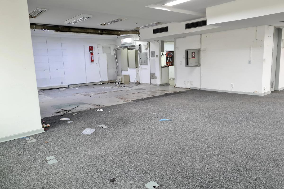Salão comercial (pode ser interligado com sala 1412) — foto 8