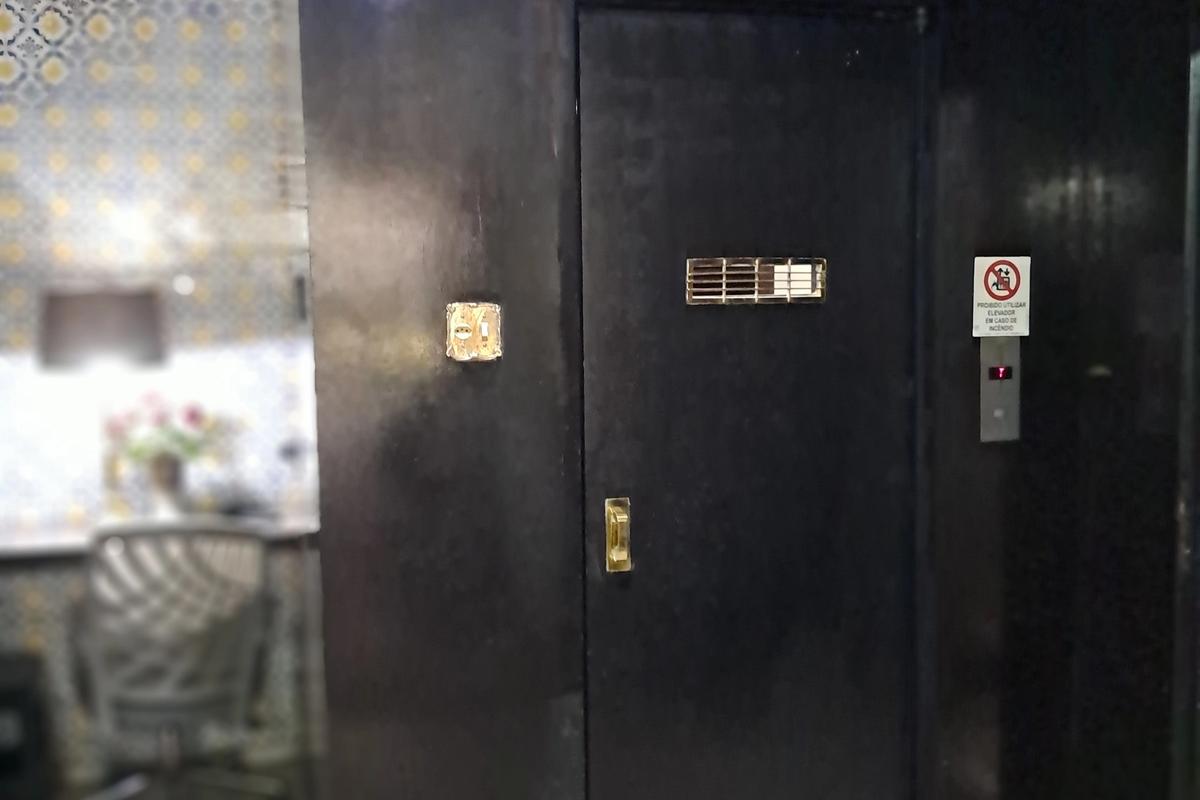  Charmoso apartamento de fundos com 122m2, em rua silenciosa e arborizada. — foto 24