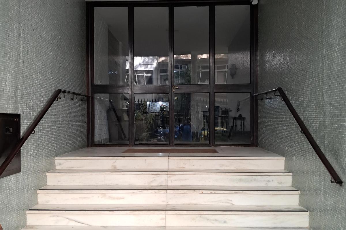 Charmoso apartamento de fundos com 122m2, em rua silenciosa e arborizada. — foto 25