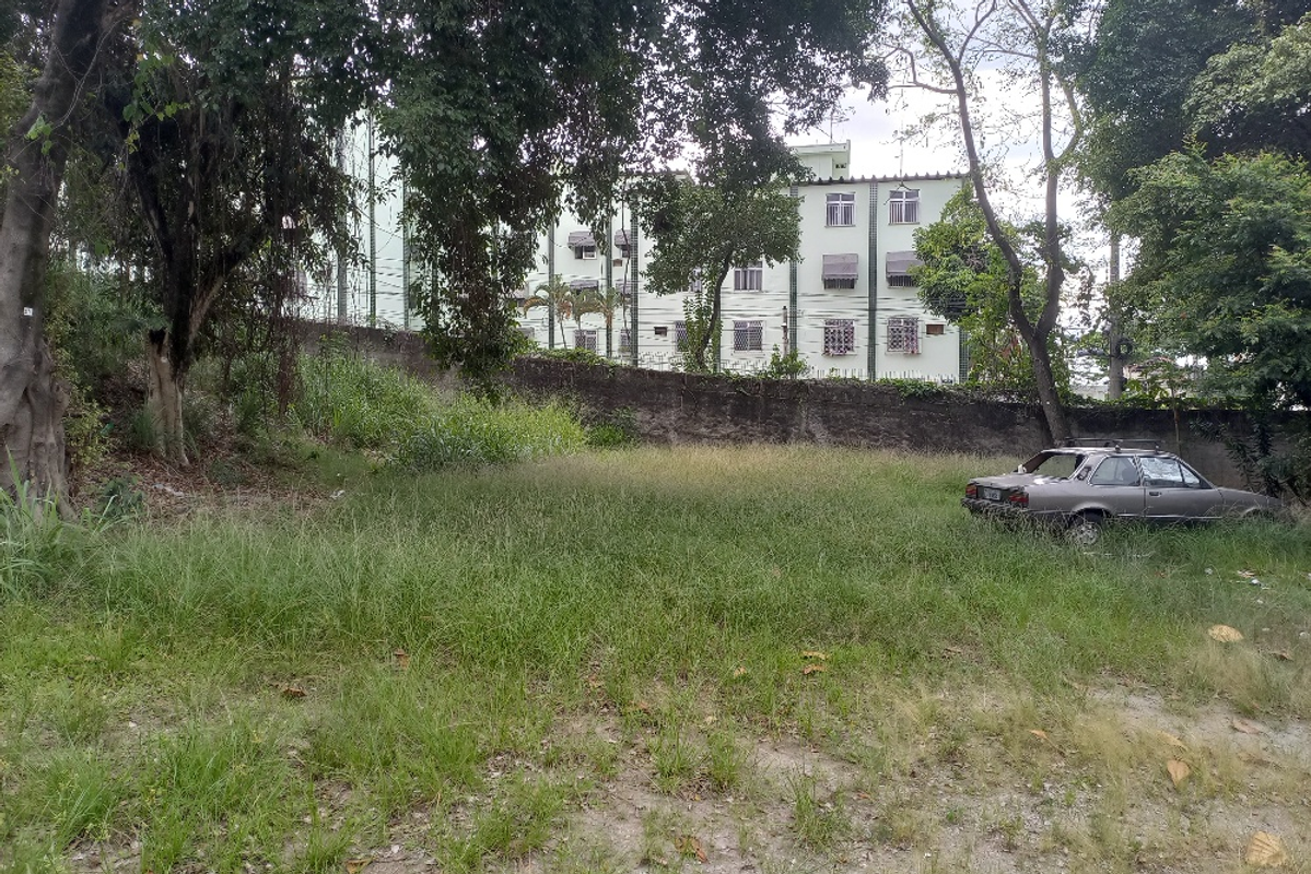 Terreno murado frente - Rua José dos Reis — foto 3