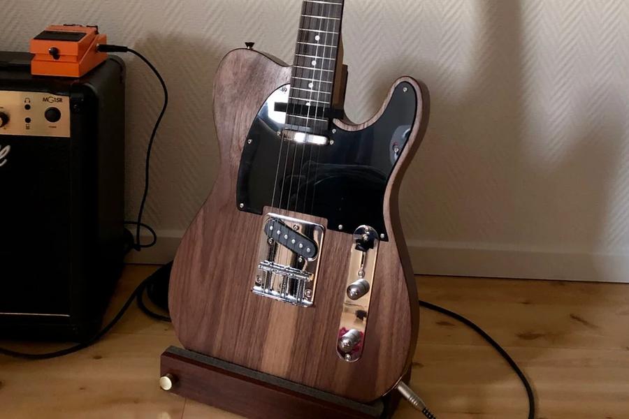Gitarr nr 1 — det första OneOfGuitars-instrumentet
