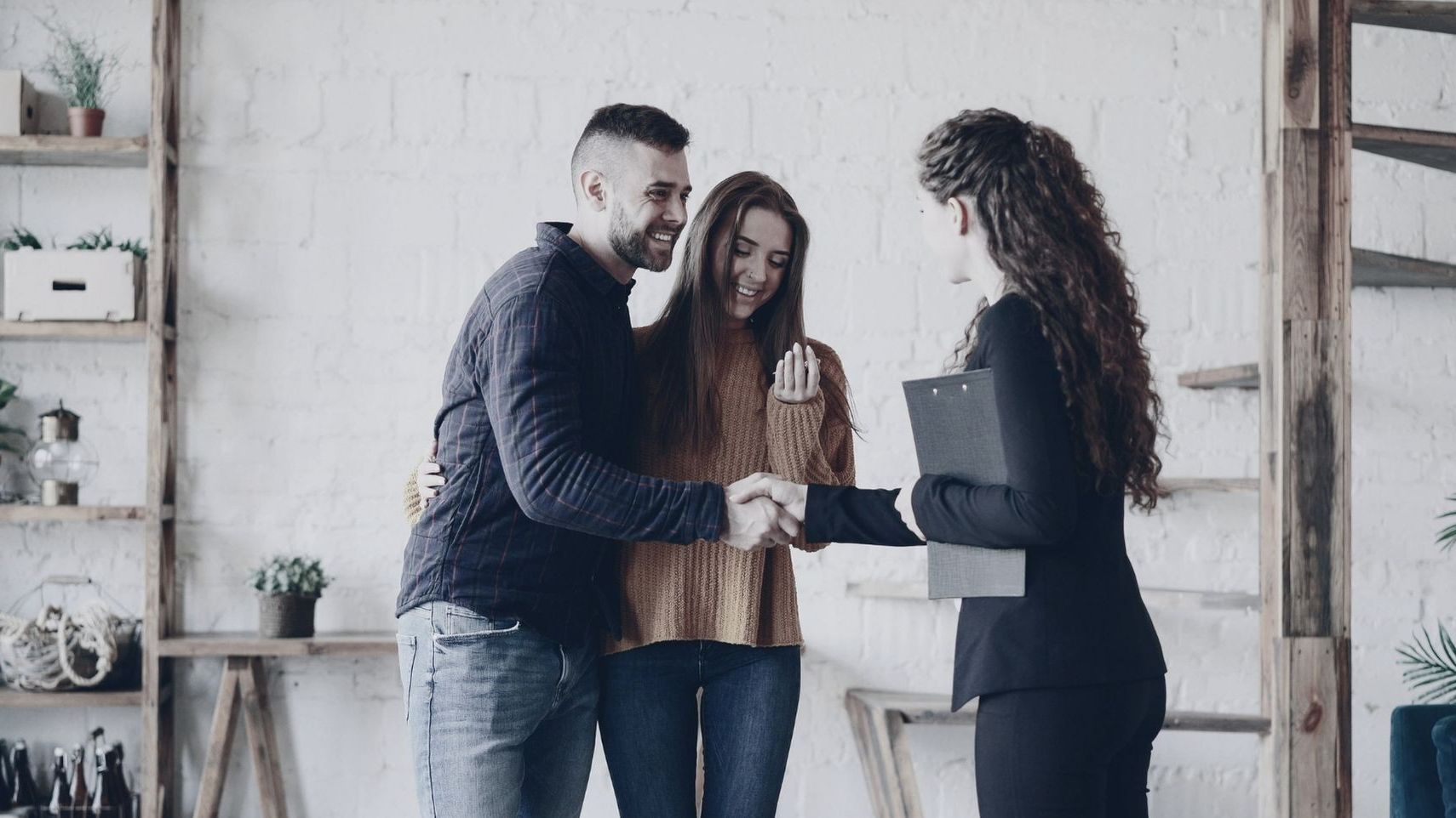 What Is a Buyer's Agent and How Is It Different from a Real Estate Agent?