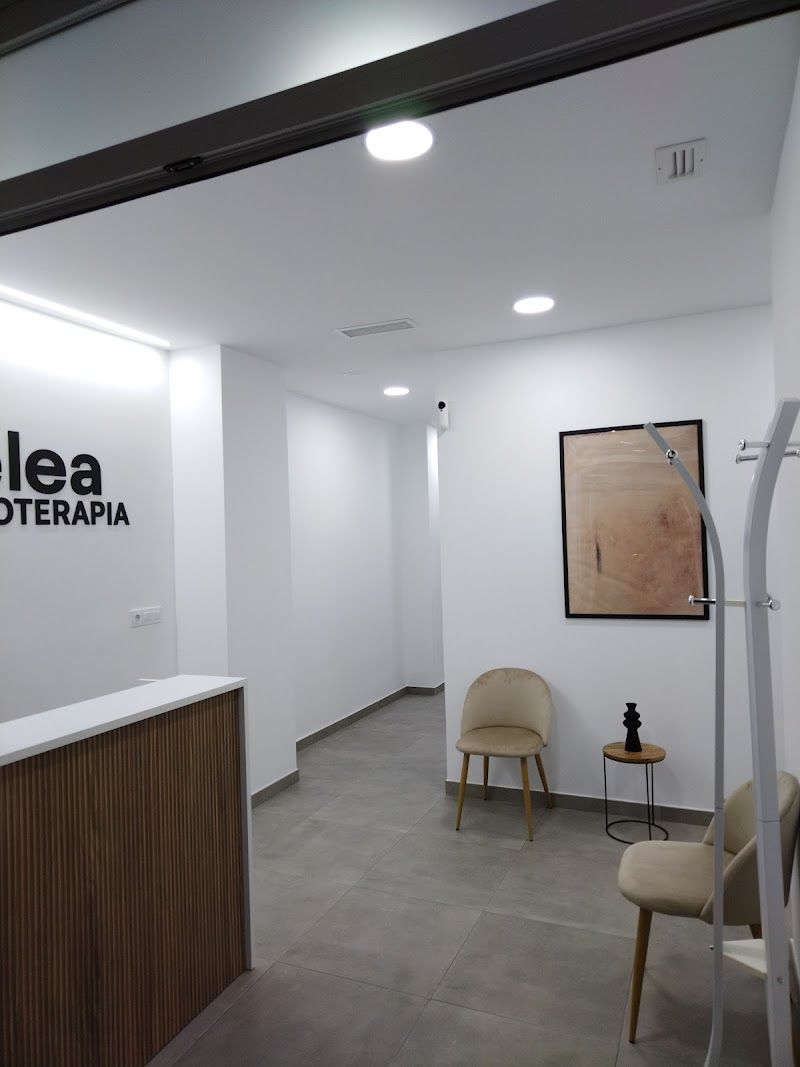 Elea Fisioterapia en San Cayetano / Fuensanta