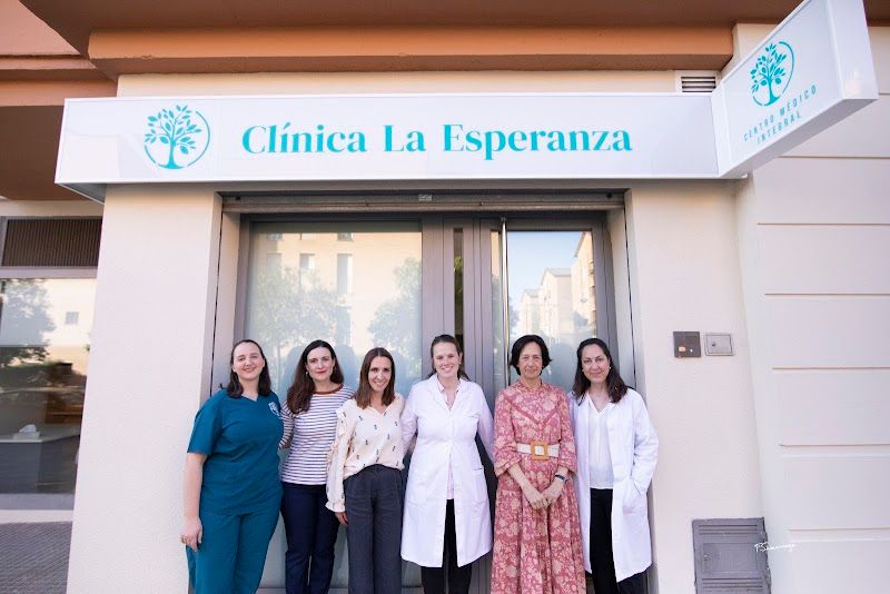 Clínica Clínica La Esperanza en Valdeolleros