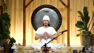 Nabhi Reset: Prana + Apana Balance