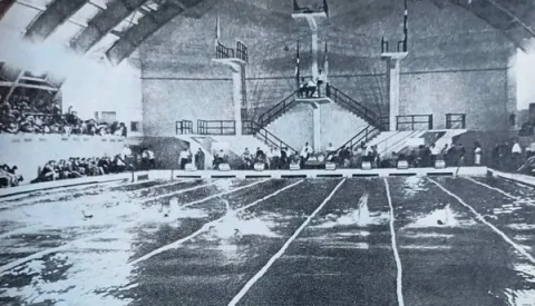 10 минут под водой на спор