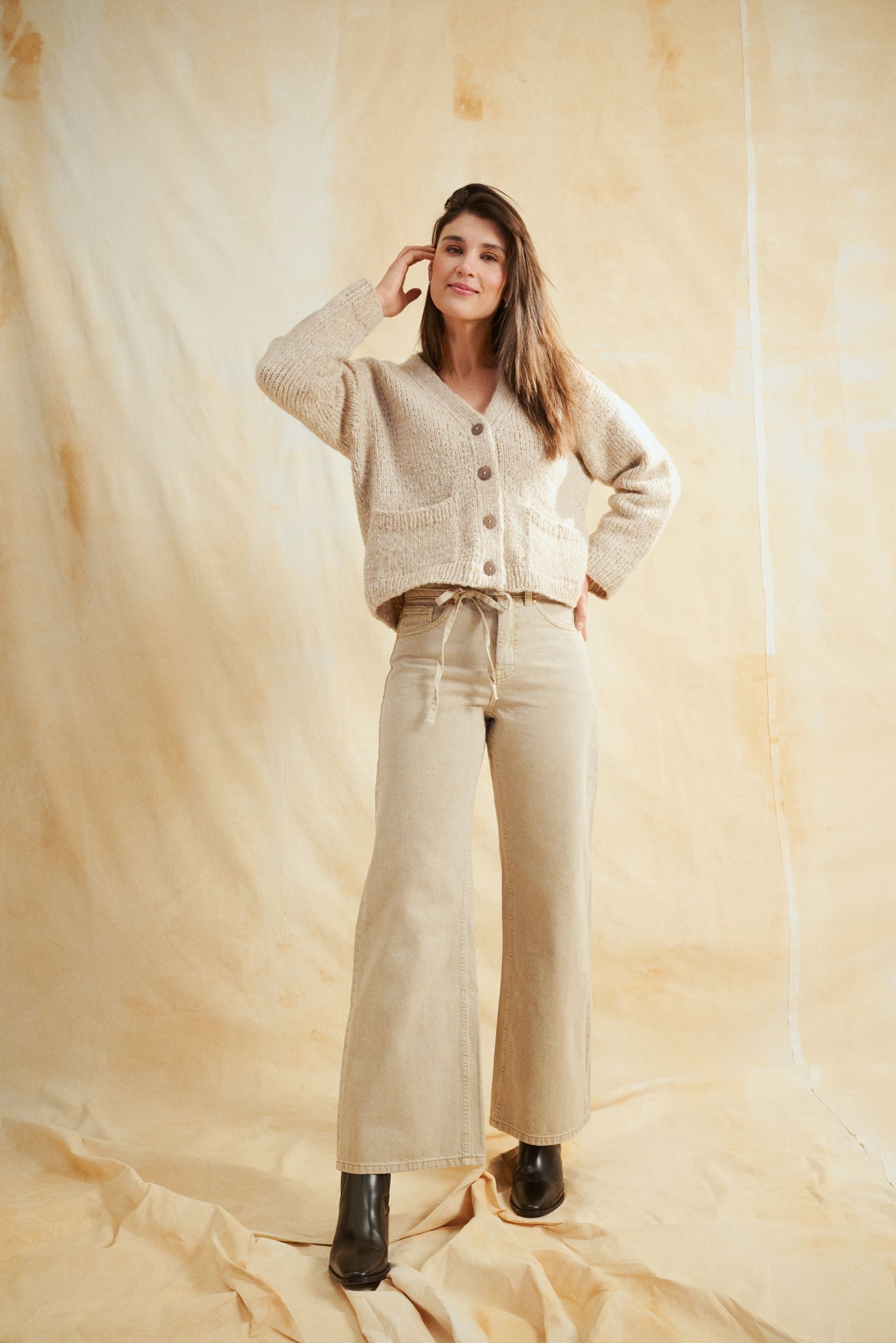 Novita Aino: Lepo-neuletakki