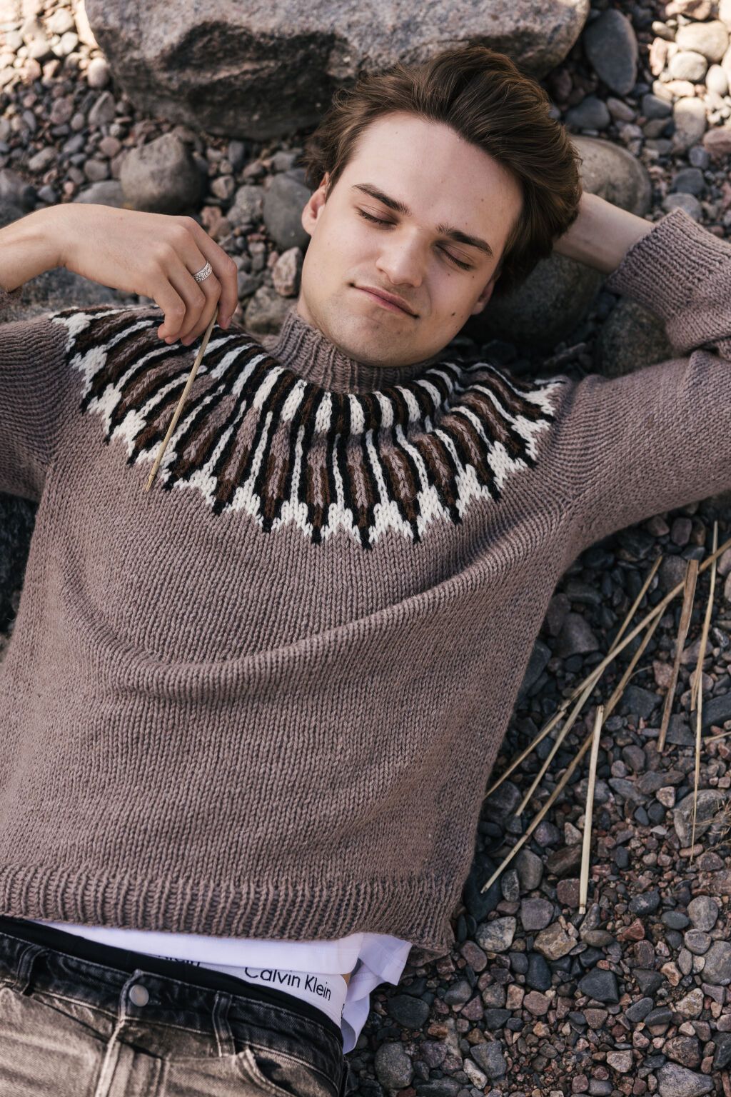 Frekvenssi Sweater Example 1