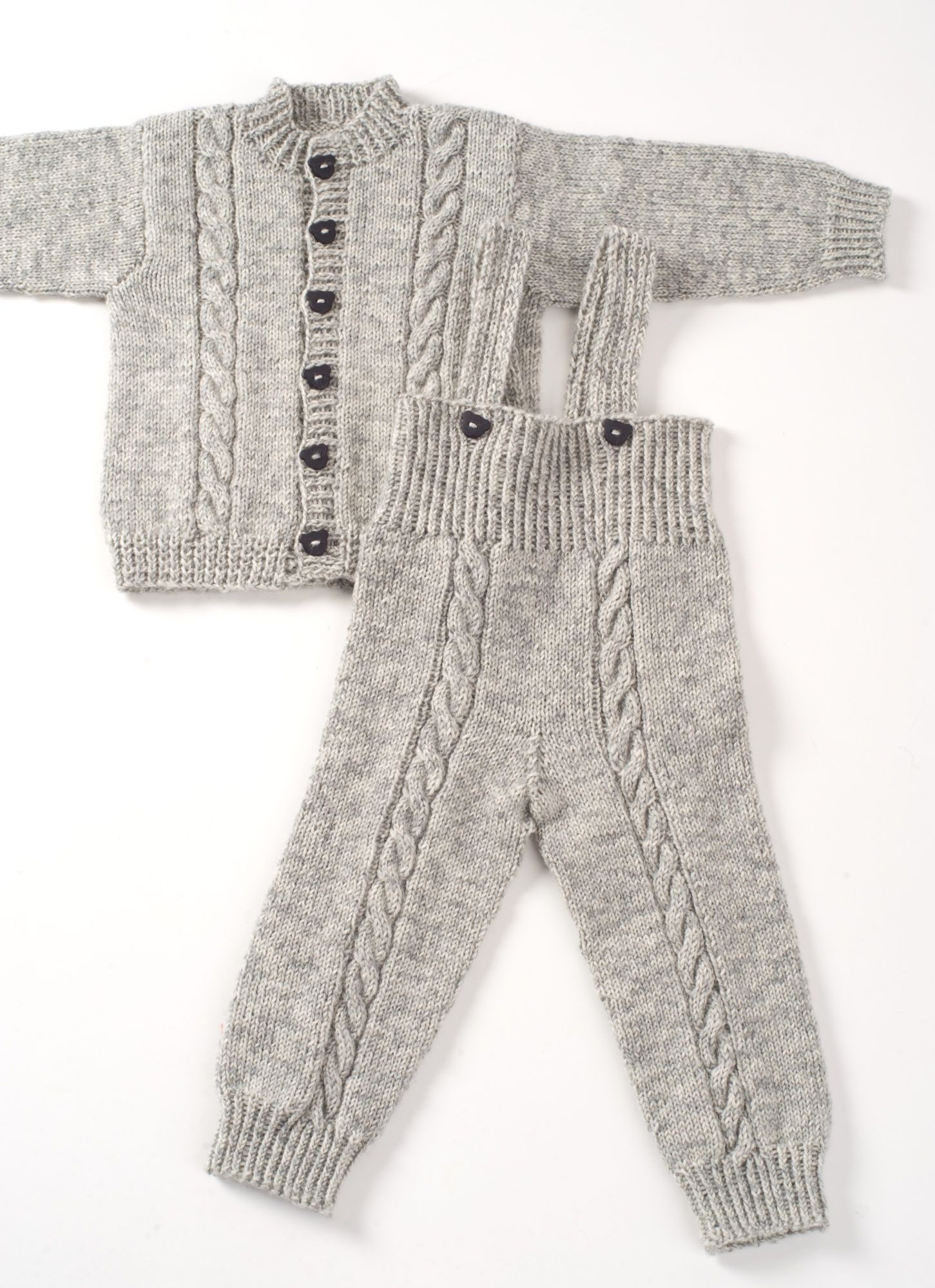 Neulottu vauvan takki ja housut Example 1