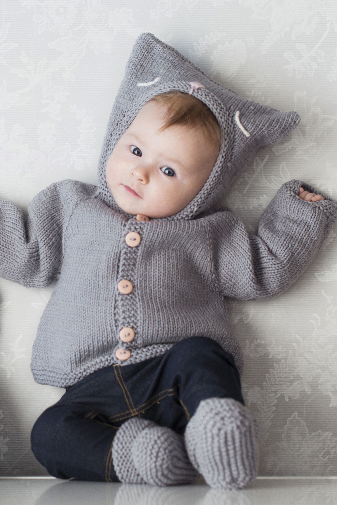 Hooded cardigan for babies Novita Baby Wool Example 1