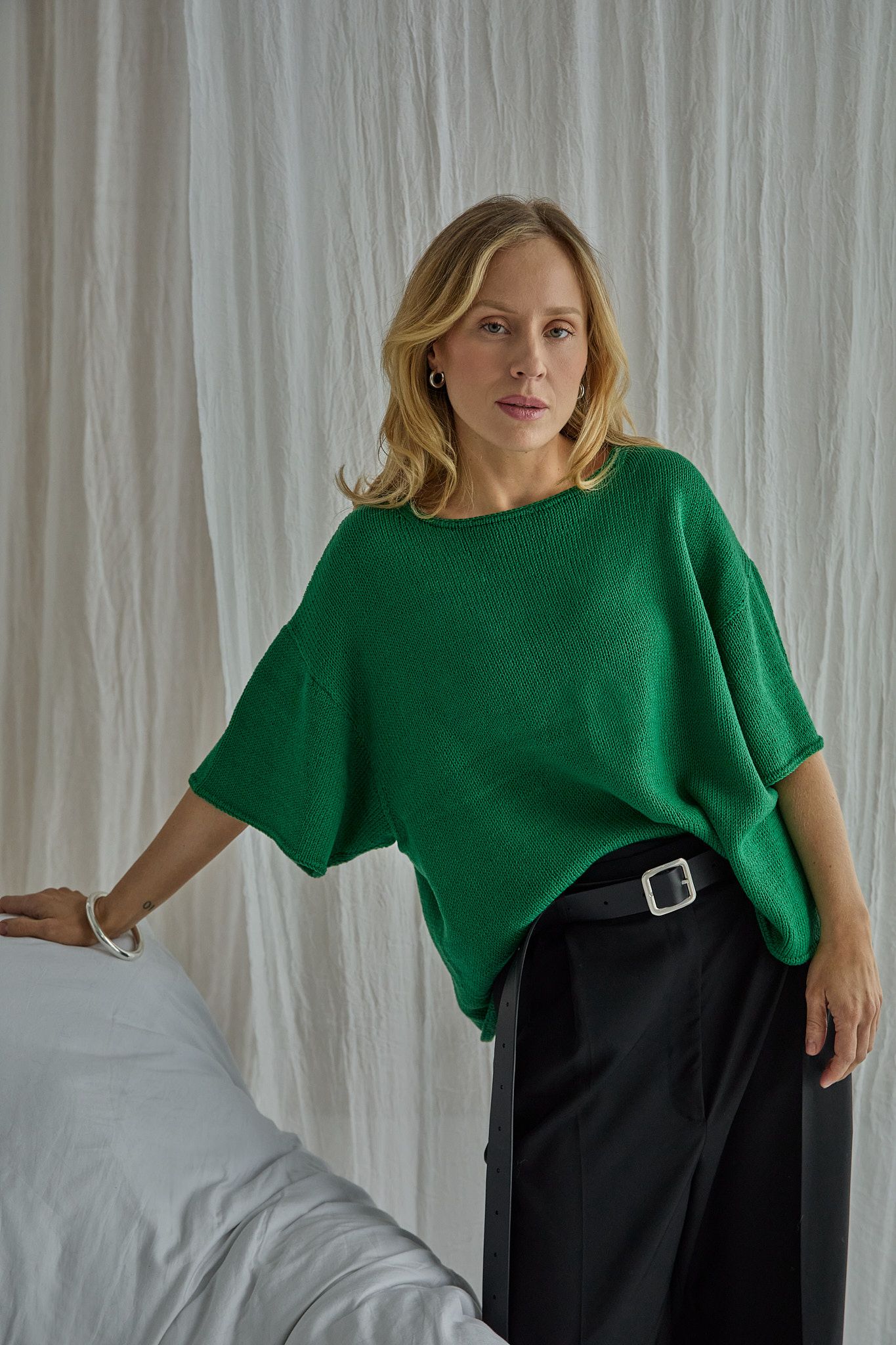 Alice -t-paitaneule Example 5