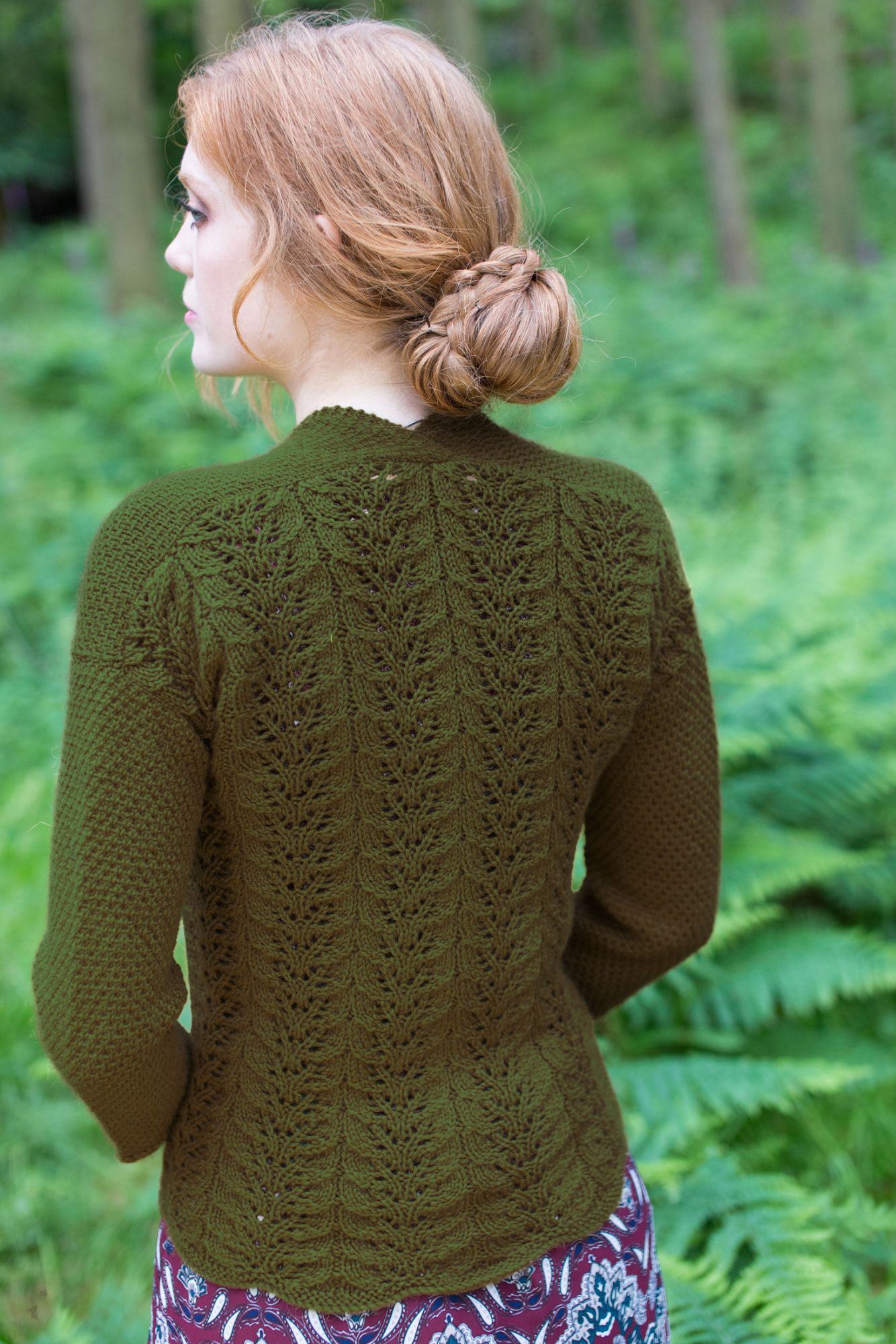 Naisen neuletakki Novita Nordic Wool (Syksy 2016, malli 29) Example 1