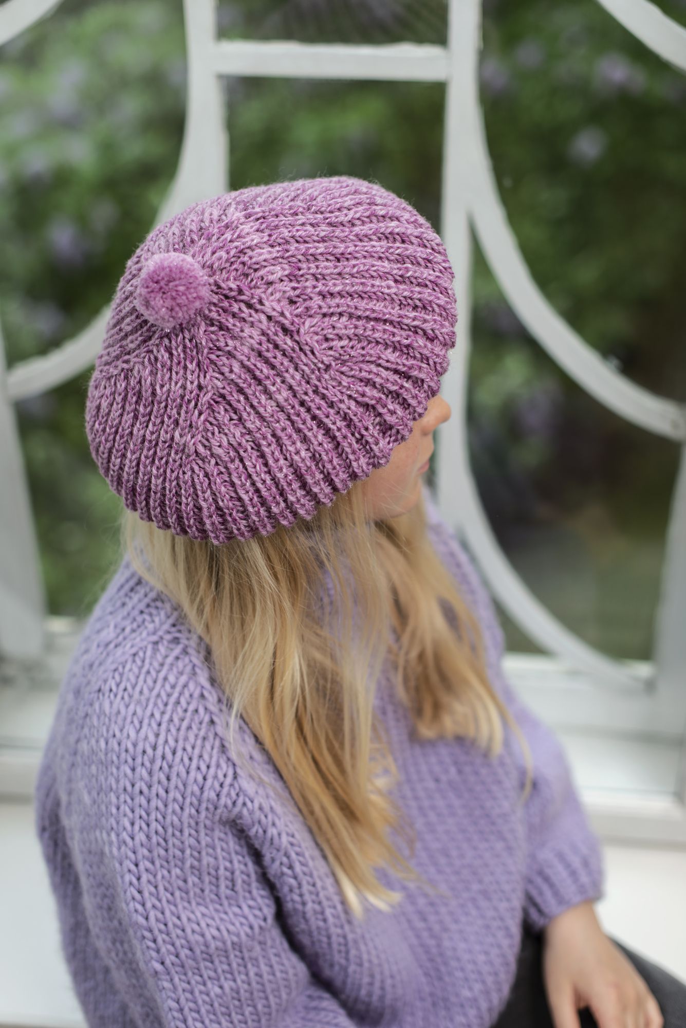 Novita 7 Veljestä Lapintaika: Peppi knitted beret Example 2