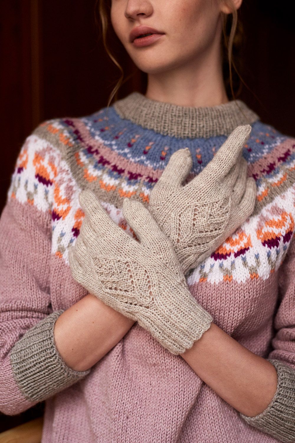 Novita Nalle: Lumikukka knitted gloves Example 1