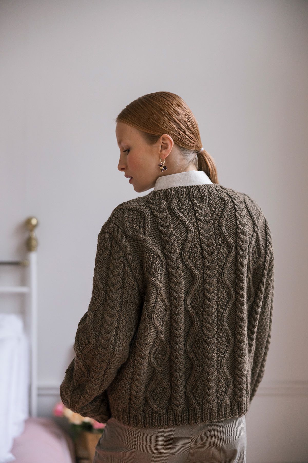 Sateen jälkeen -neuletakki Example 2