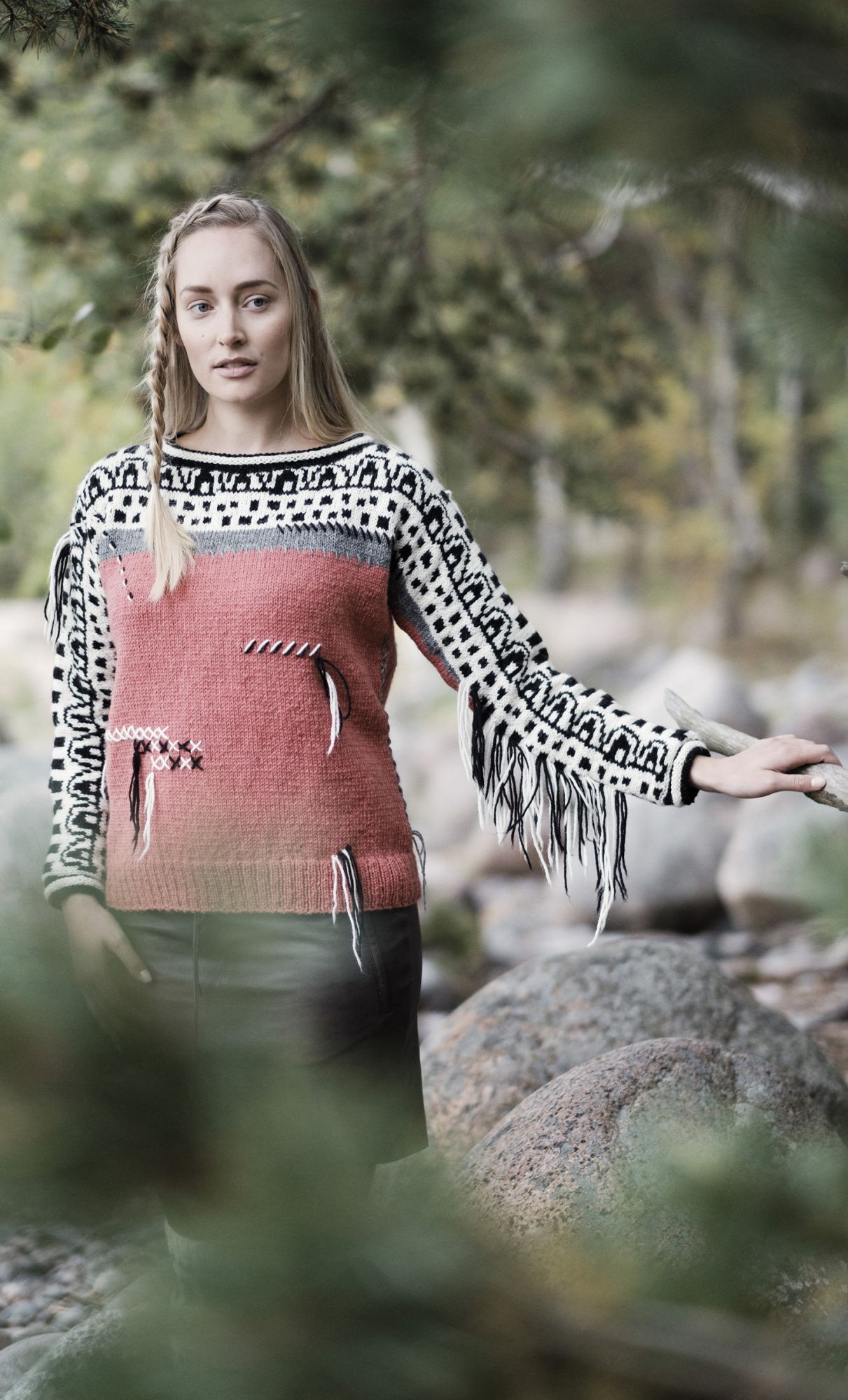 Naisen kirjoneulepusero Novita Nordic Wool (Talvi 2017) Example 2