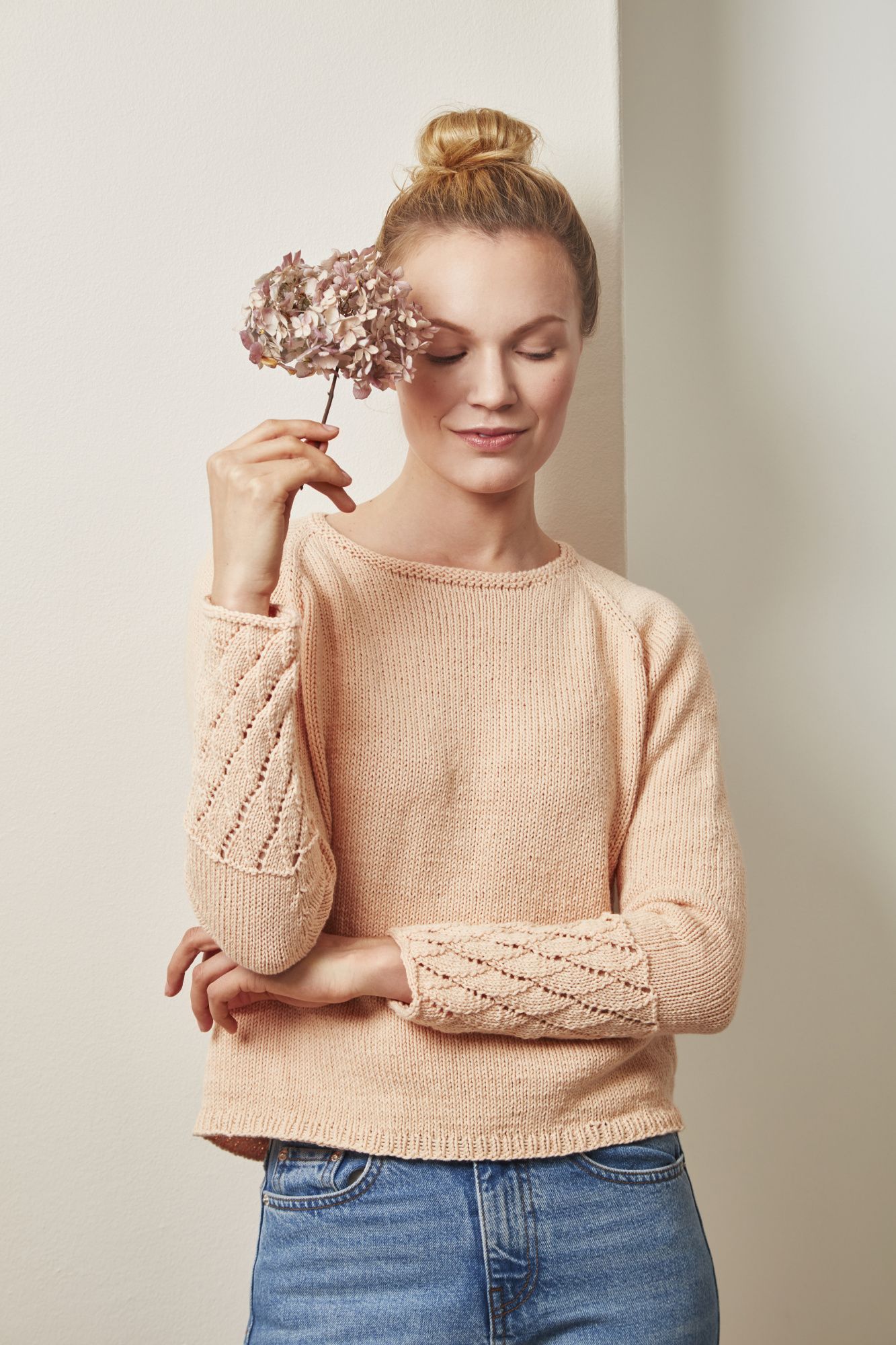 Women's seamless sweater Novita Wool Cotton Example 1