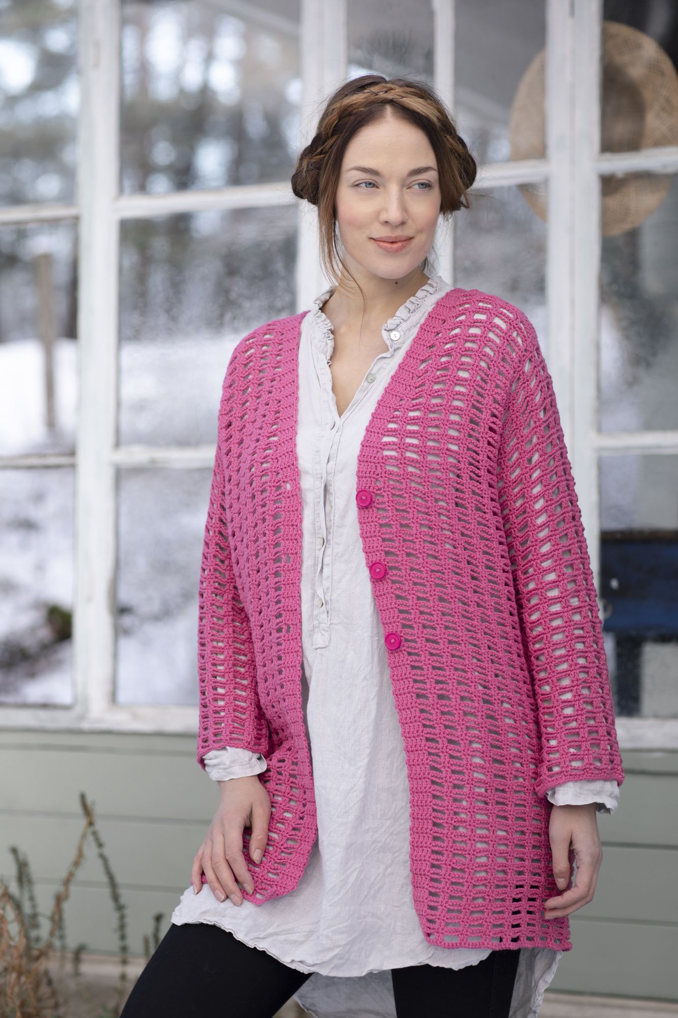 Naisen virkattu takki Novita Wool Cotton (Kevät 2019) Example 1