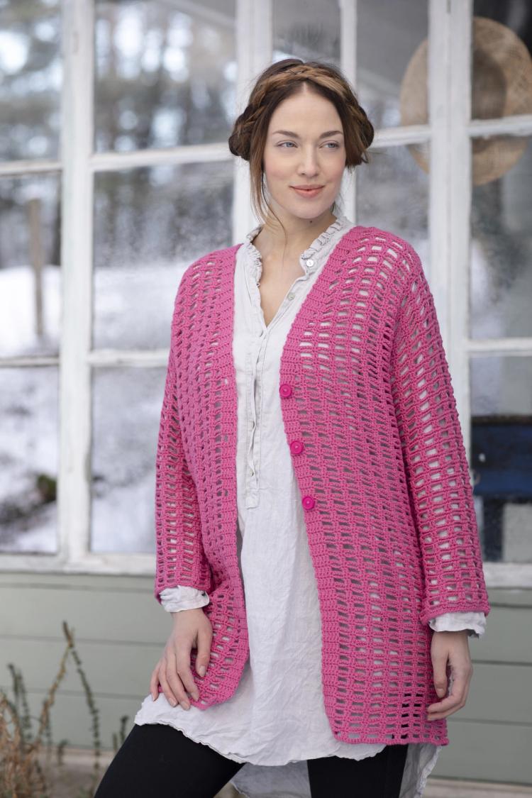 naisen-virkattu-takki-novita-wool-cotton-kev-t-2019