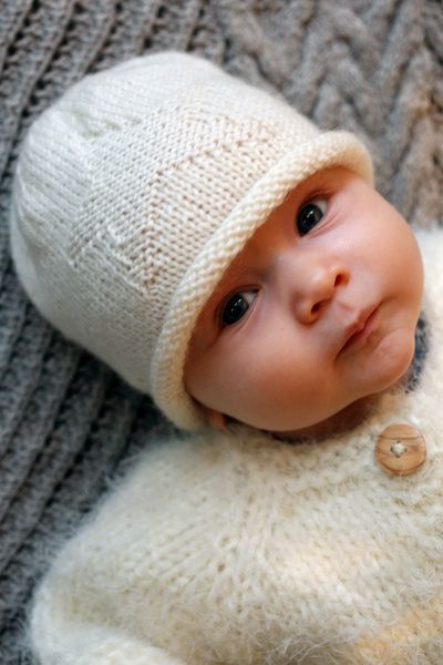 Vauvan neulemyssy Novita Wool Example 1