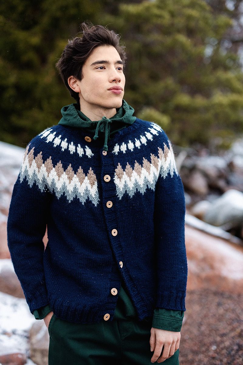 Kevättalvi Yoke Cardigan