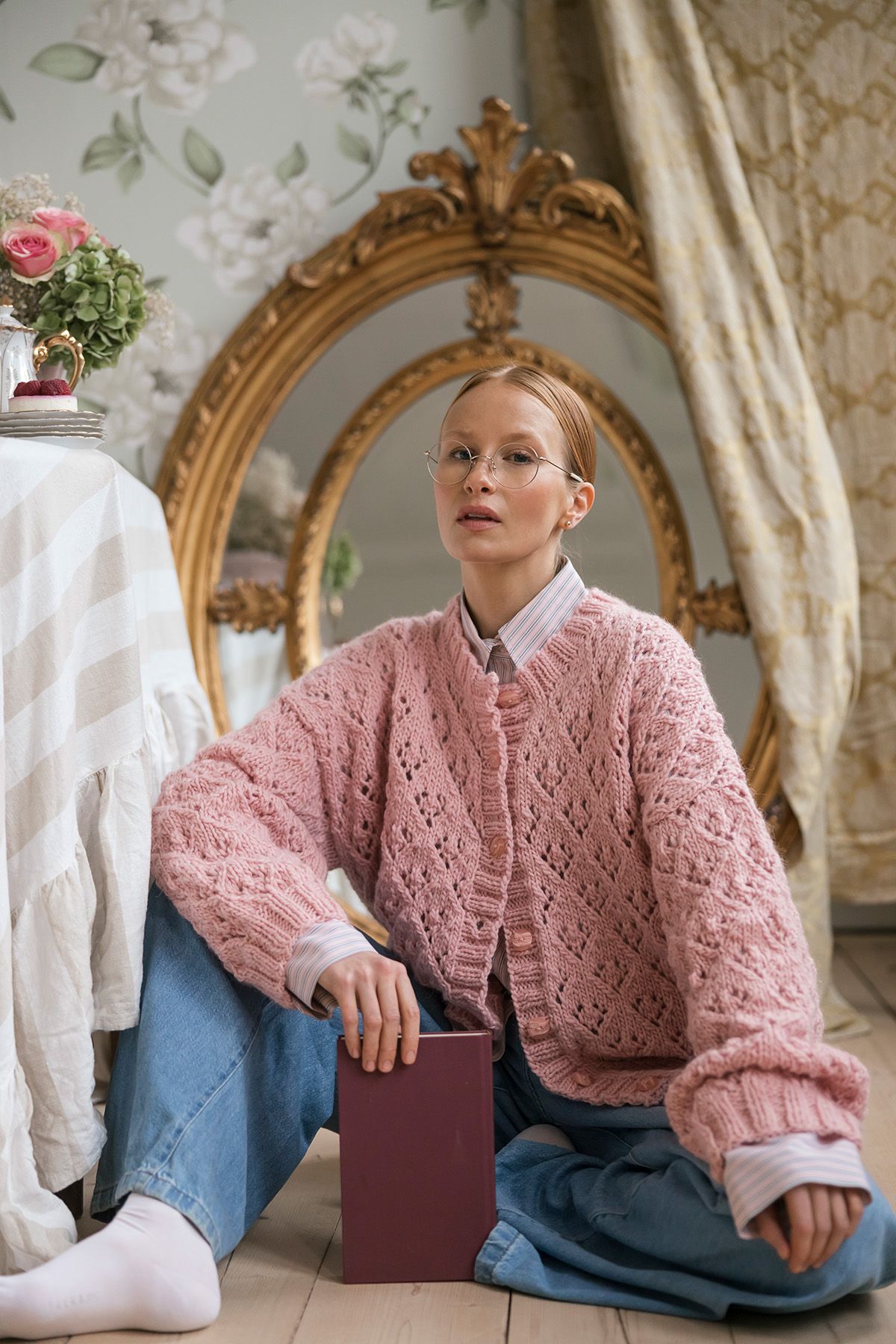 Puutarhahuvila-neuletakki