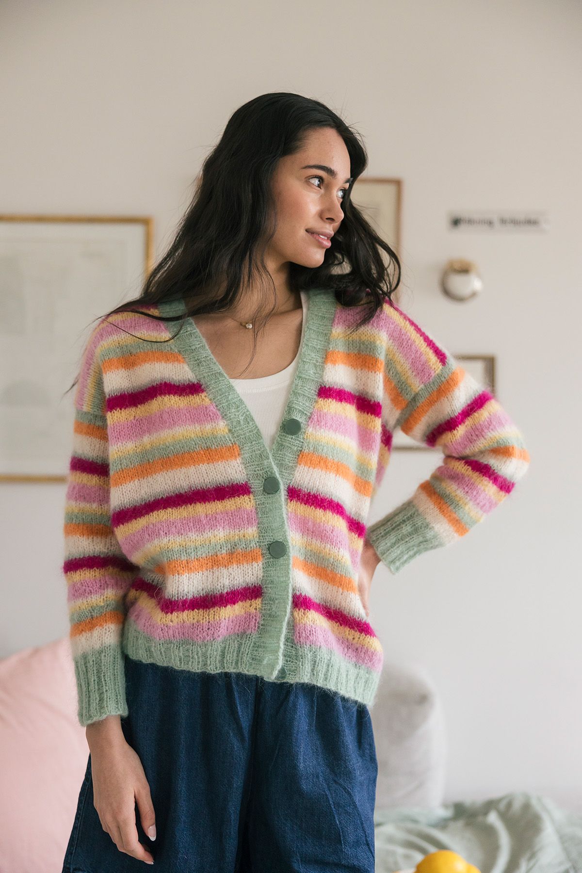 Aurinkoinen-neuletakki