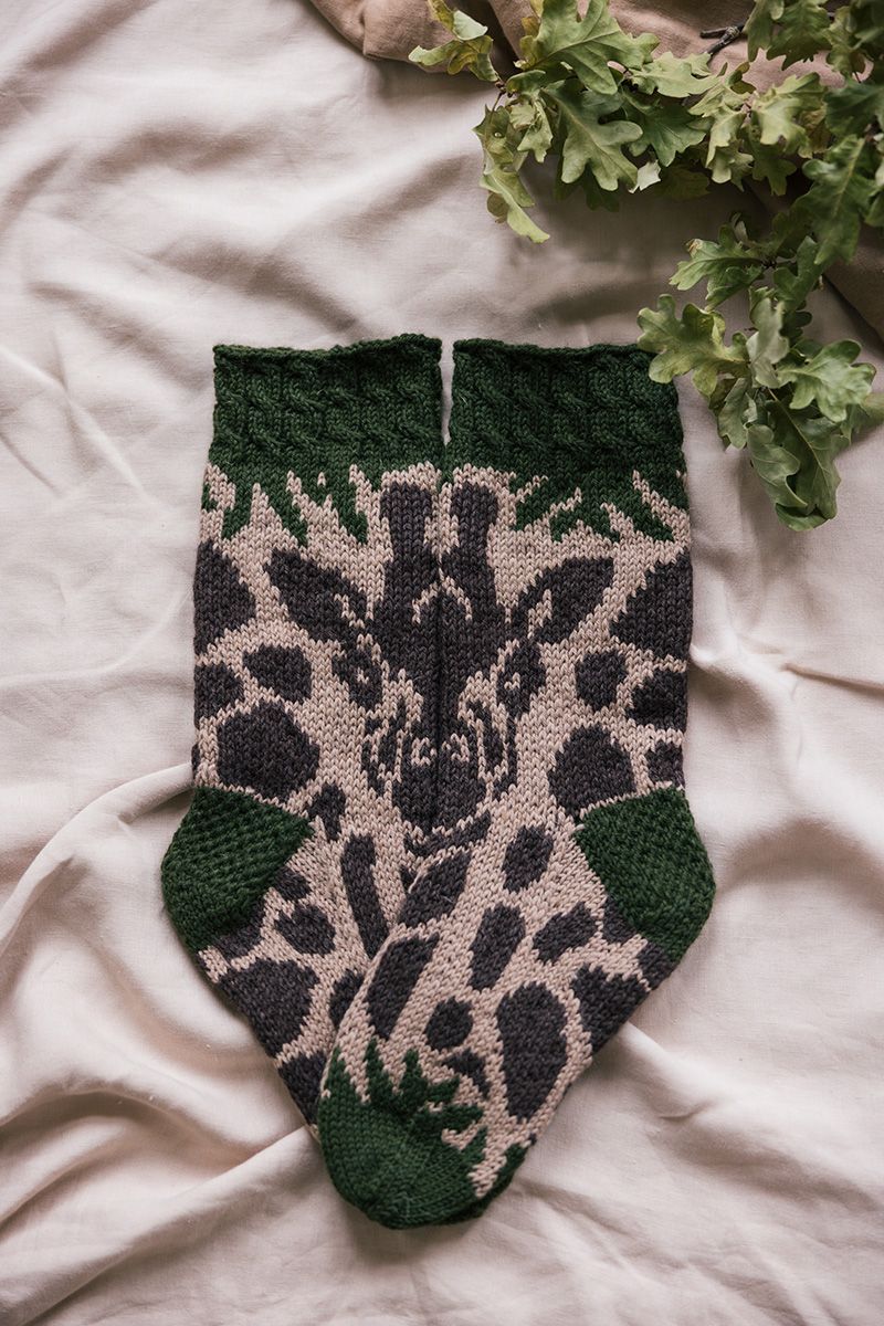 Socktober: Giraffe socks for adults Novita 7 Veljestä