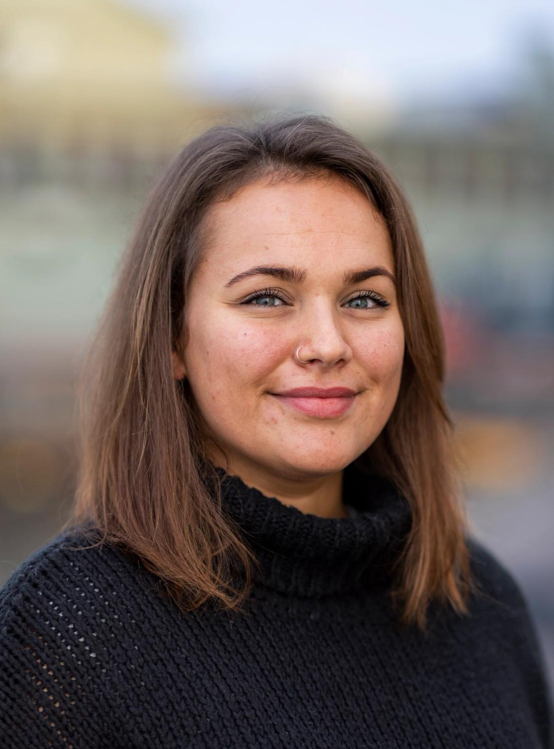 Portrettbilde av Elena Bogen Slydal, organisasjon- og innsamlingsrådgiver i SAIH.