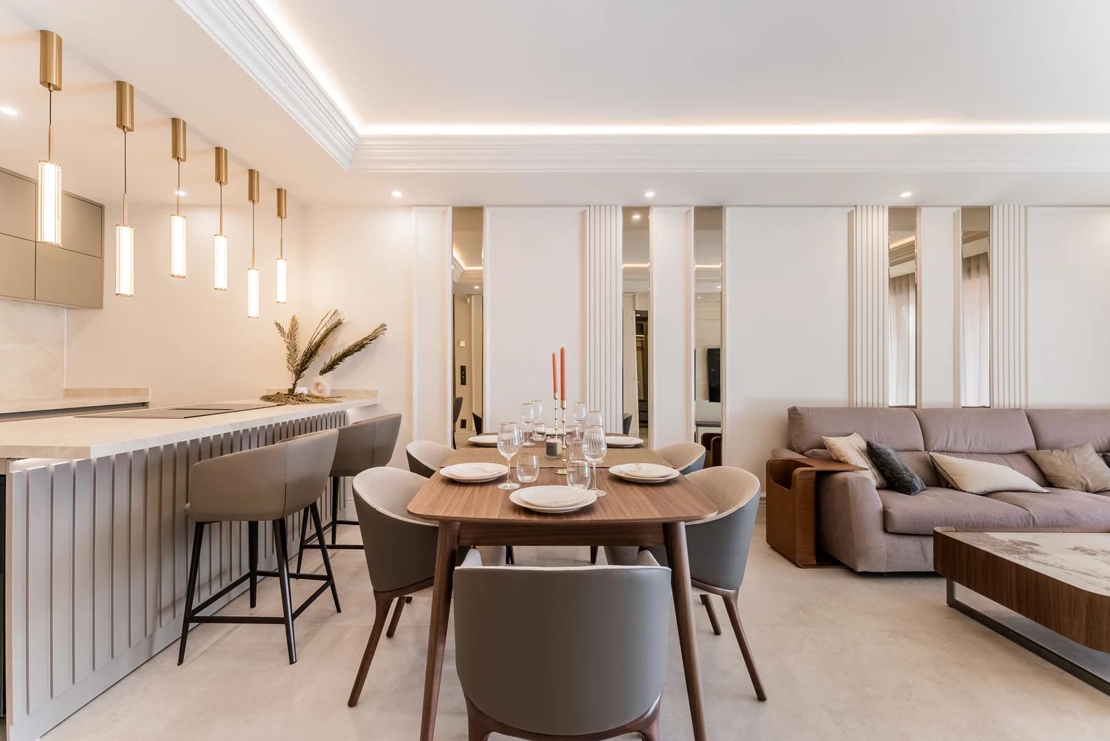 Estepona sea‑view 3‑bed: PI Properties Investment analysis