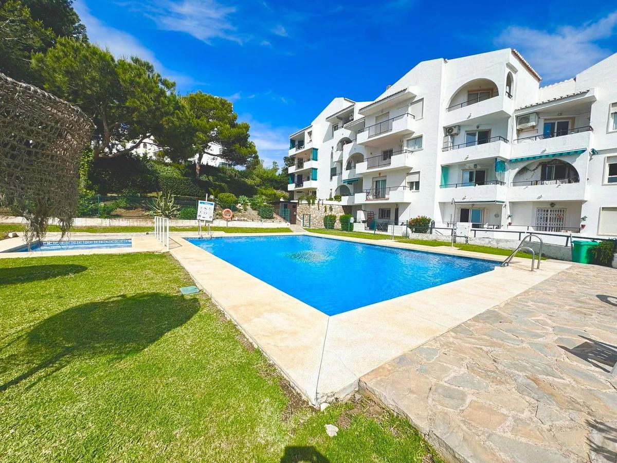 Las Lagunas one‑bed with sea view — MAK‑1’s selection