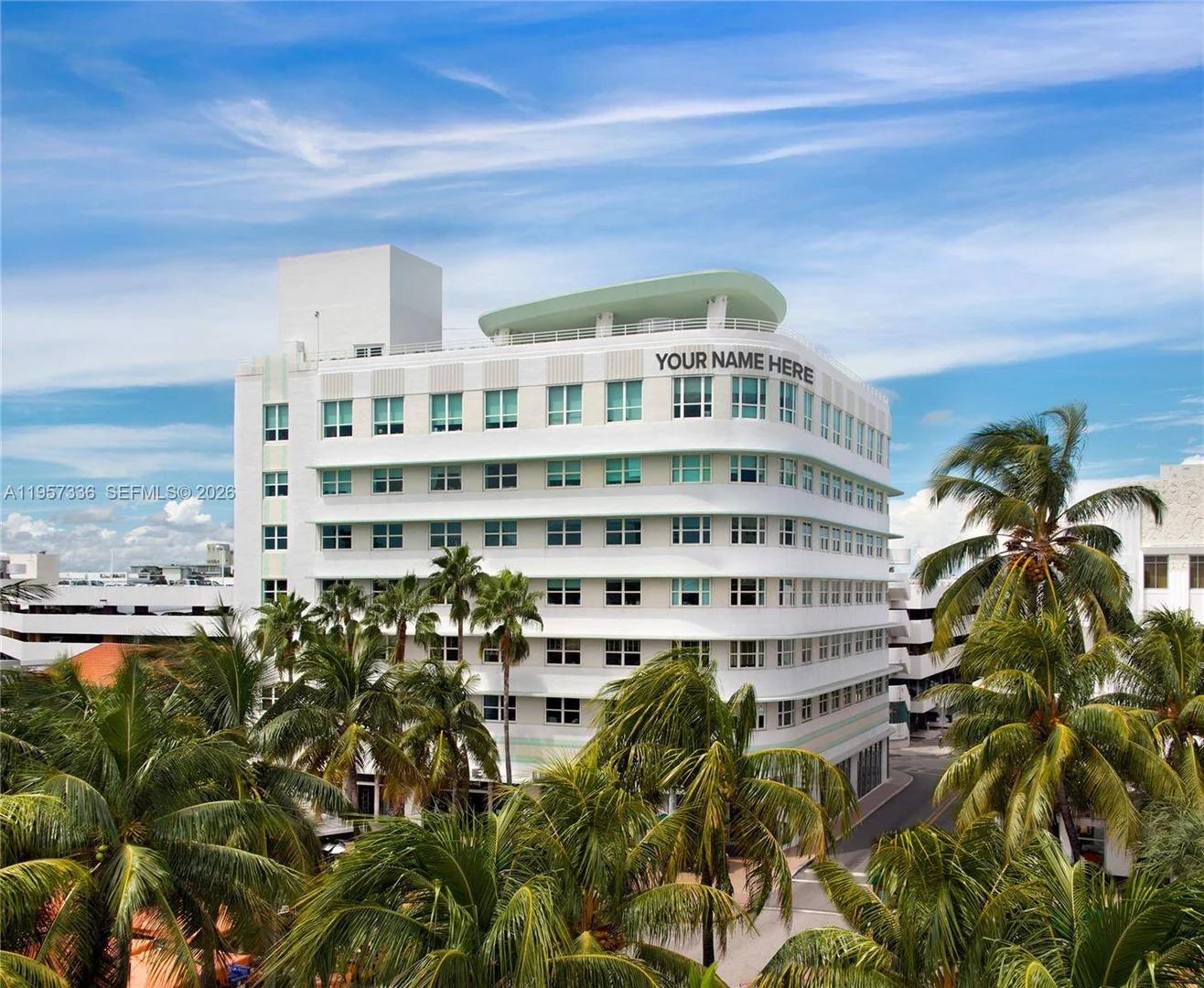 Lincoln Road top‑floor office: a Miami Beach profile