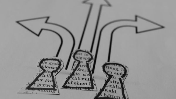 The Specialist vs Generalist Trap: How to Position Yourself When You're Neither