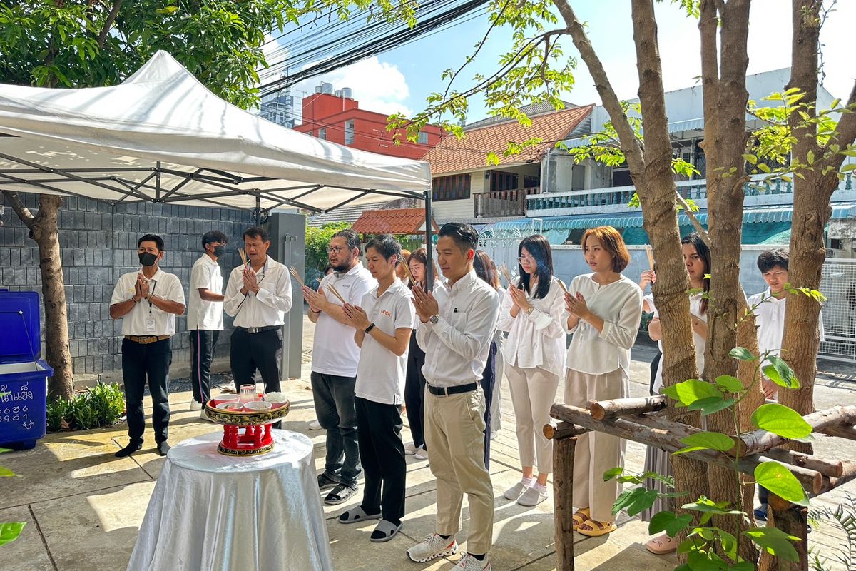 HOOK and GOODWILL - The new office grand openning celemony