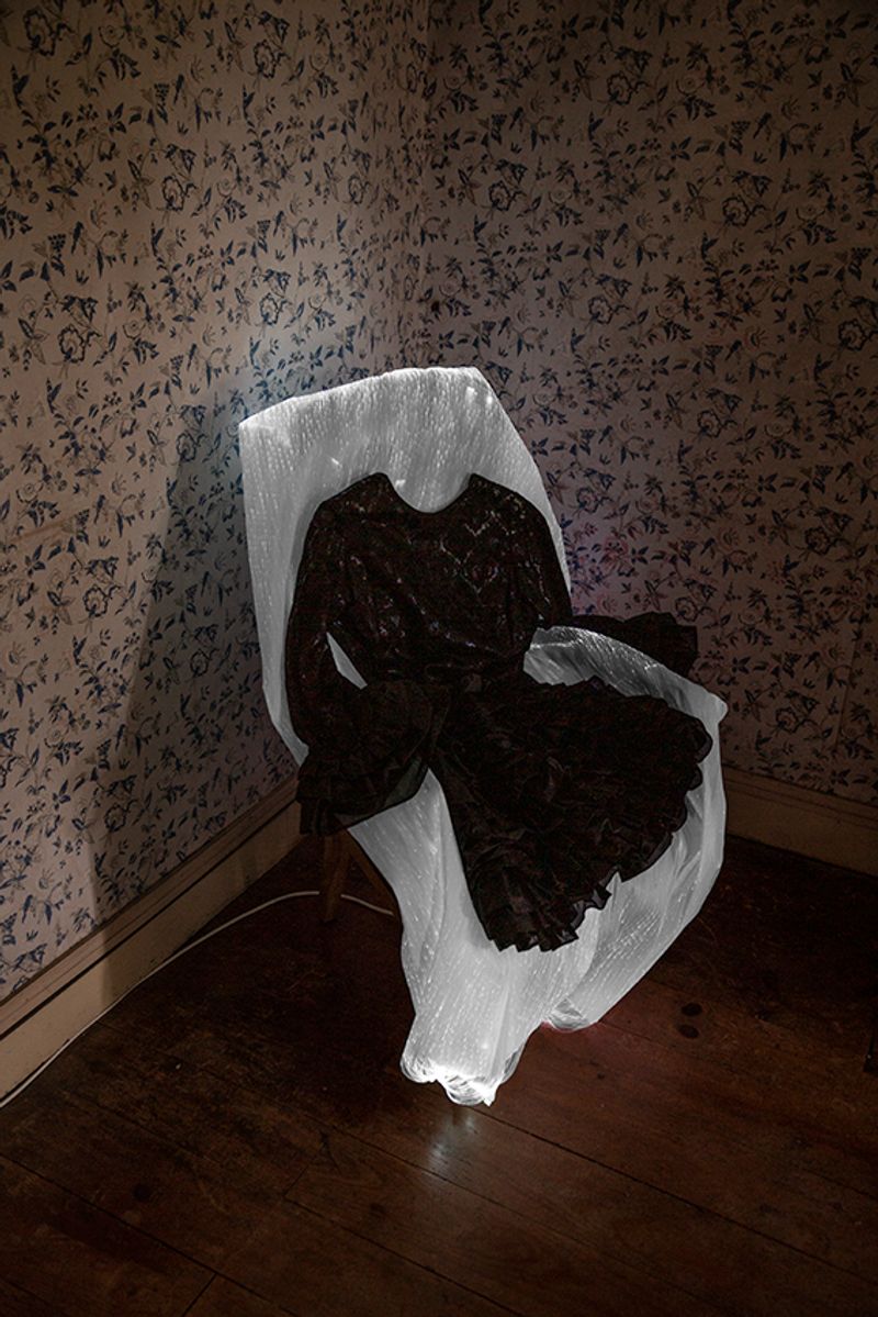 ik ben een stoel (Lucia 2024) by Cleo Campert