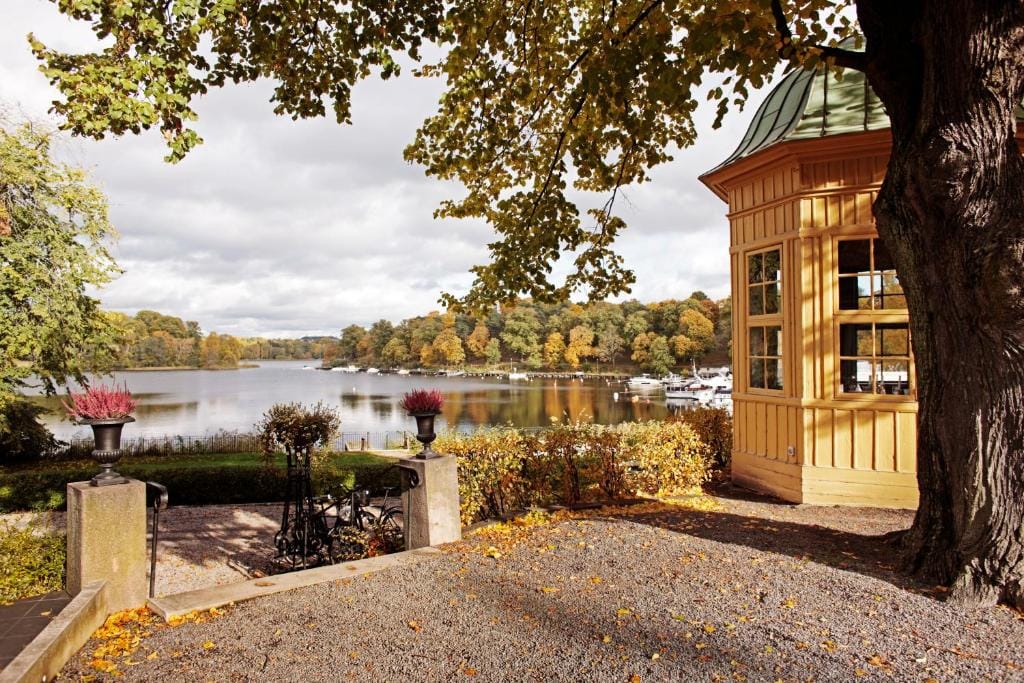 Stallmästaregården baksidan mot vattnet