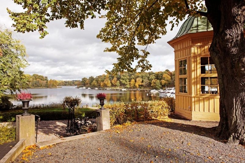 Stallmästaregården baksidan mot vattnet