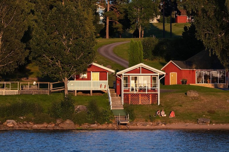 Två Skyttlar vid vattnet