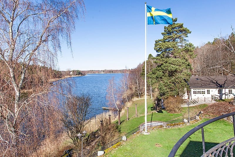 konferens Balingsholm Herrgård utsikt med flagga