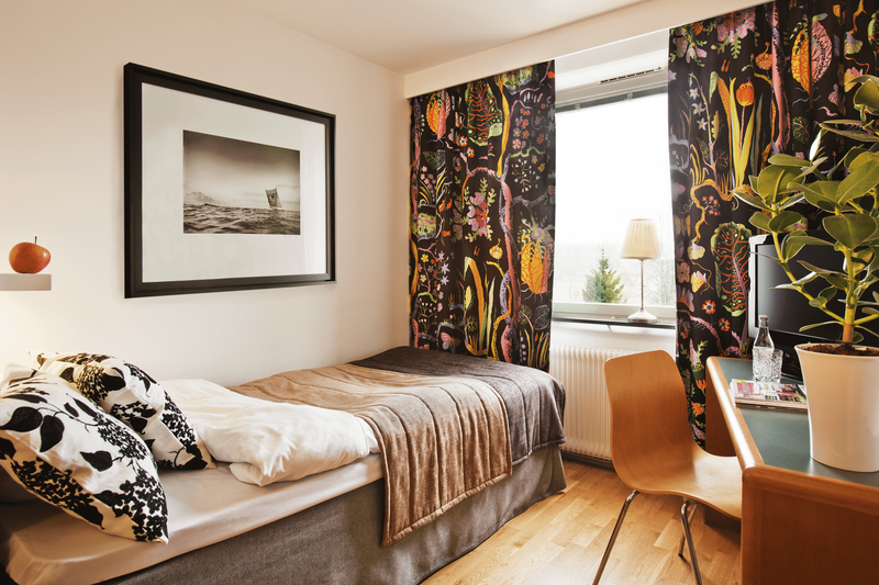 Roserbergs Slott Källarbacken hotellrum