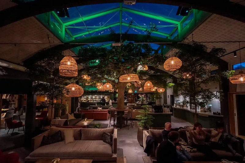 Sånga Säby konferenshotell lobby