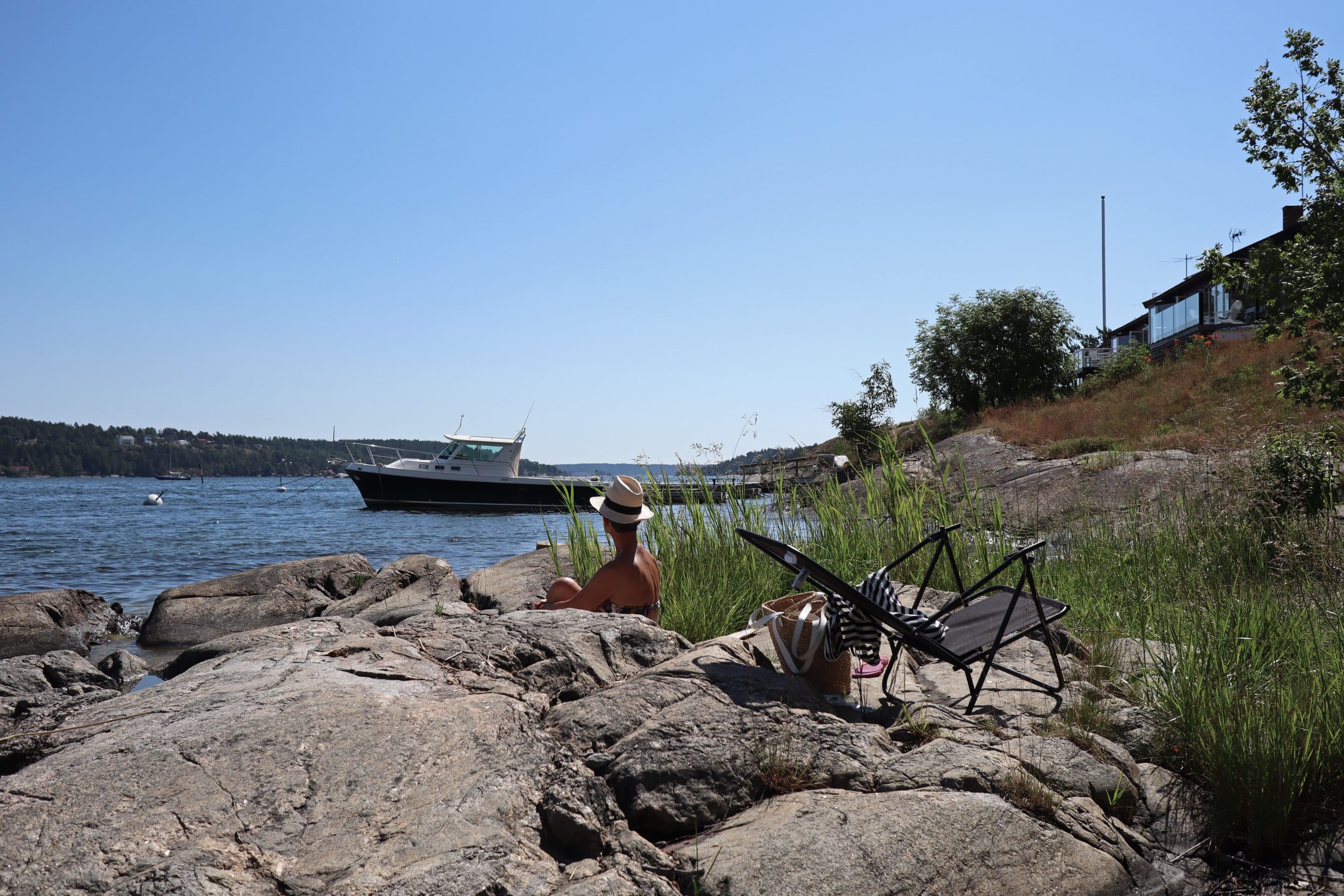 Vår Gård utomhus strand klippa hav bad senior sommar