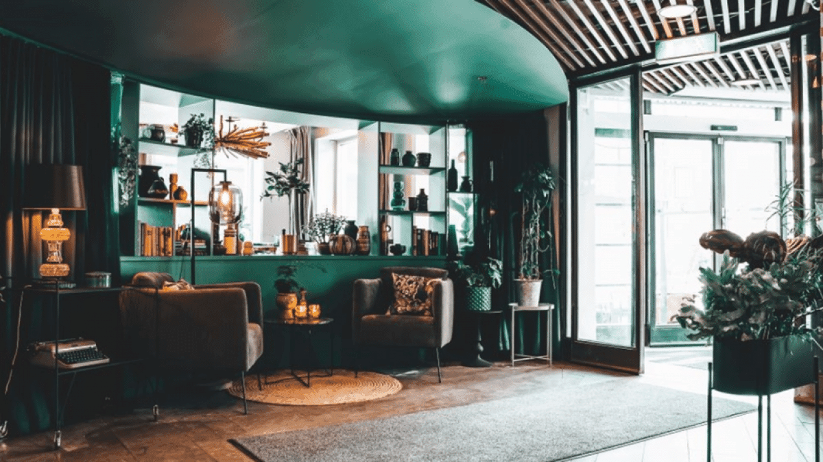 Home Hotel Uppsala lobby