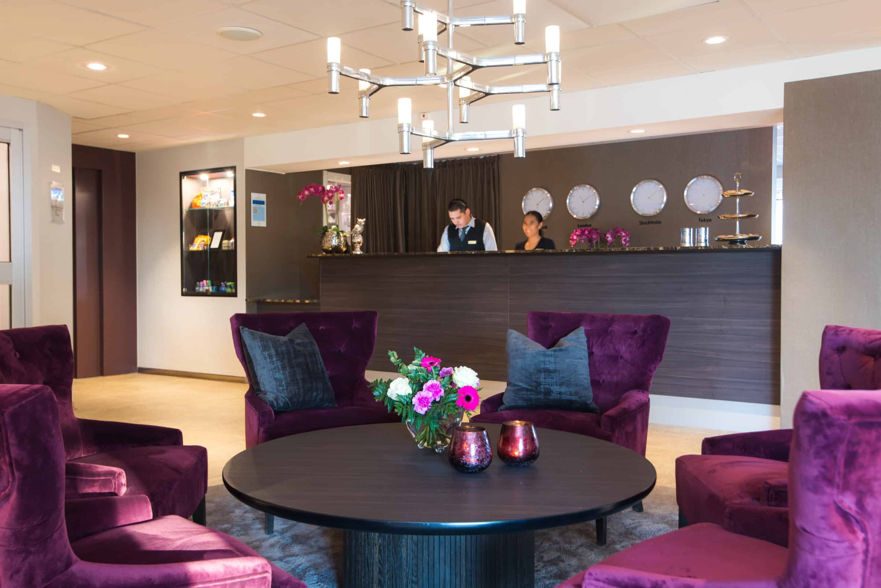 Best Western Plus Park Airport Hotel lobby
