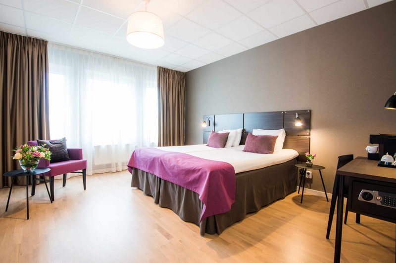 Best Western Plus Park Airport Hotel hotellrum
