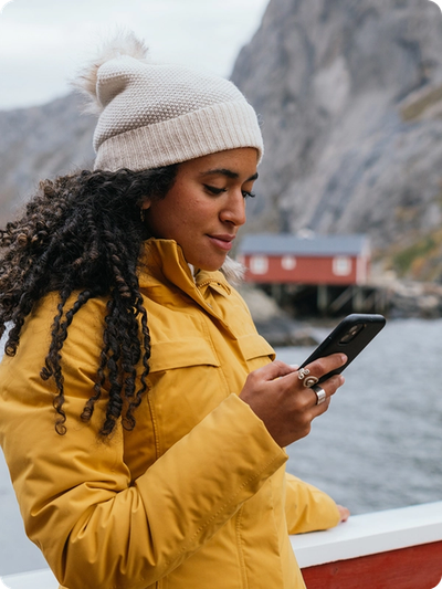 “KOHO basically has everything I need, plus some extra features that I love using. Credit Building, Rent Reporting, Cover, Cash back, Interest, Round Ups, are just some of the few features that I really love.” — Stacey
