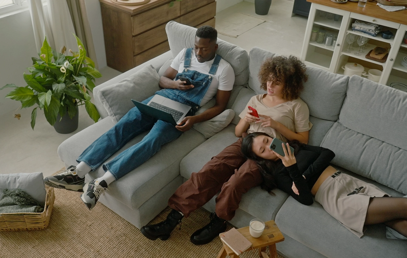 How to Use a Credit Card to Build Credit